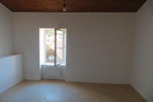 Thumbnail of property #328525927. Click for details