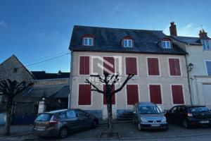 Photo de l'annonce nº 328558909. Bâtiment à vendre sur Château-Chinon Ville