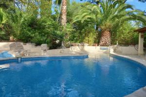 Picture of listing #328600408. House for sale in Aubagne