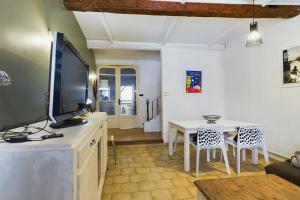 Picture of listing #328606552. Appartment for sale in Avignon