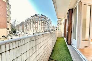 Picture of listing #328609698. Appartment for sale in Paris