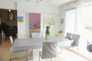 Picture of listing #328624347. Appartment for sale in Marseille