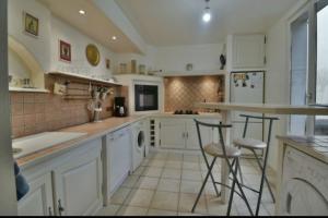 Picture of listing #328635476. Appartment for sale in Gallardon