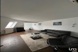 Picture of listing #328640385. Appartment for sale in Paris