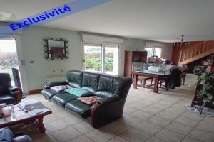 Picture of listing #328655169. House for sale in Roscoff