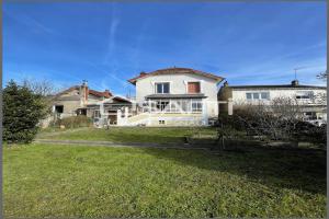 Thumbnail of property #328714357. Click for details