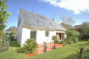 Picture of listing #328717855. House for sale in Avrillé