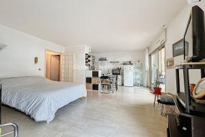Picture of listing #328720308. Appartment for sale in Mougins