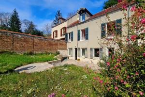 Picture of listing #328744790. Appartment for sale in Louveciennes