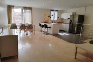 Picture of listing #328745311. Appartment for sale in Marseille