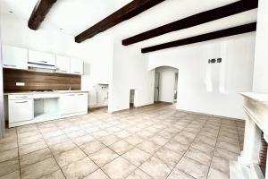 Picture of listing #328745880. Appartment for sale in Marseille