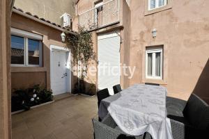 Picture of listing #328747381. House for sale in Marseille