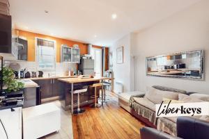 Picture of listing #328754373. Appartment for sale in Paris