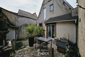 Picture of listing #328757004. House for sale in Joigny