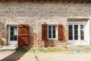 Picture of listing #328765544. House for sale in Pont-de-Vaux