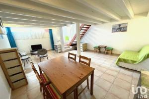 Picture of listing #328785528. Appartment for sale in Sanary-sur-Mer