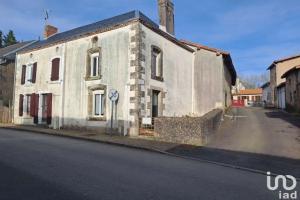 Picture of listing #328785616. House for sale in Beaulieu-sous-Parthenay