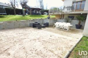 Thumbnail of property #328796996. Click for details