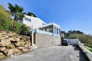 Picture of listing #328798057. House for sale in Marseille
