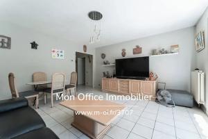 Picture of listing #328801599. Appartment for sale in Marseille