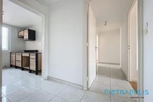 Picture of listing #328802763. Appartment for sale in Villeurbanne