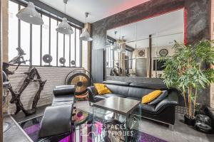 Picture of listing #328811938. Appartment for sale in Paris