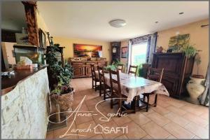 Picture of listing #328836385. House for sale in Lagorce