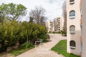 Picture of listing #328841707. Appartment for sale in Marseille