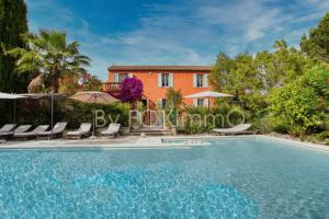 Picture of listing #328861667. House for sale in Antibes