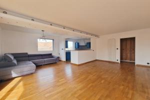 Picture of listing #328864486. Appartment for sale in Lille