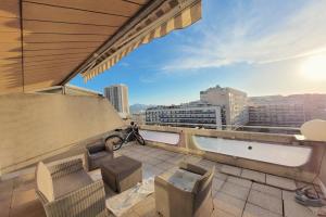 Picture of listing #328864582. Appartment for sale in Marseille