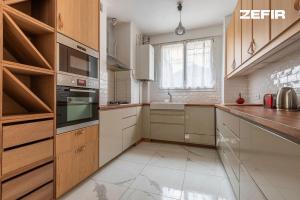 Picture of listing #328882654. Appartment for sale in Paris