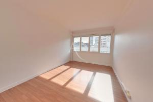 Picture of listing #328889078. Appartment for sale in Paris