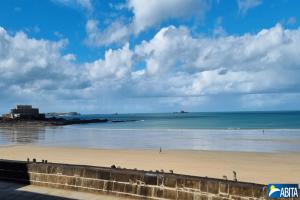 Picture of listing #328897430. Appartment for sale in Saint-Malo