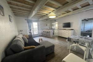 Picture of listing #328923679. Appartment for sale in Peymeinade