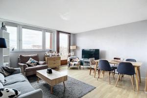 Picture of listing #328955555. Appartment for sale in Antony