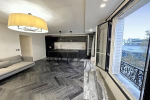 Picture of listing #328959597. Appartment for sale in Paris