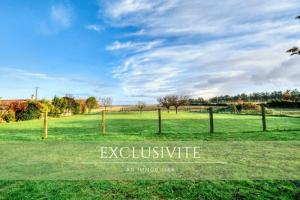 Picture of listing #328977586. Land for sale in Dompierre-sur-Mer