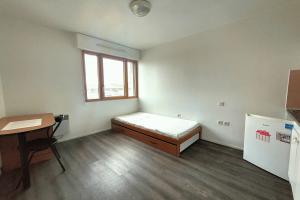Picture of listing #328981293. Appartment for sale in Clichy