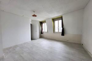 Thumbnail of property #328985416. Click for details