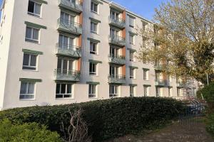 Picture of listing #328996265. Appartment for sale in Rueil-Malmaison