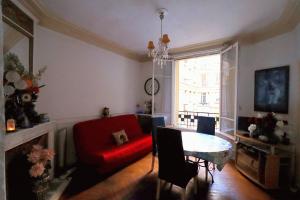 Picture of listing #328997778. Appartment for sale in Paris