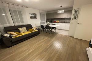 Picture of listing #329002382. Appartment for sale in Romainville