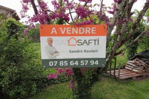 Picture of listing #329003551. Land for sale in Saint-Savin