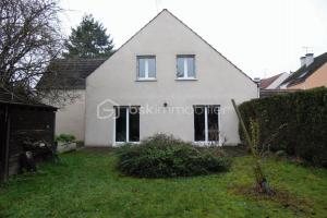 Picture of listing #329013386. House for sale in Étampes