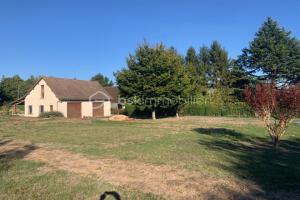 Thumbnail of property #329025134. Click for details