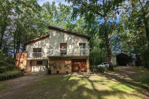 Picture of listing #329025970. House for sale in Villeneuve-lès-Bouloc