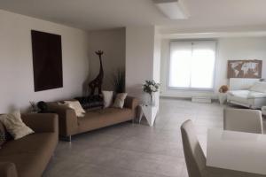 Picture of listing #329026553. Appartment for sale in Évry