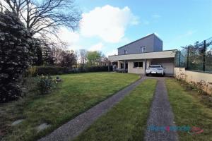 Picture of listing #329027885. House for sale in Vouneuil-sous-Biard
