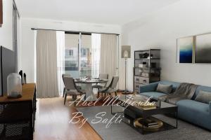 Picture of listing #329033300. Appartment for sale in Paris